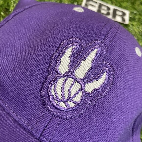 Vintage Nike Toronto Raptors Fitted Hat - Picture 3 of 8